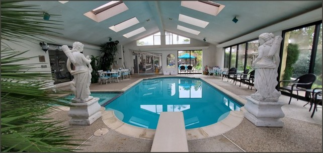 Dive Into Your Carmel Villa Vacation!